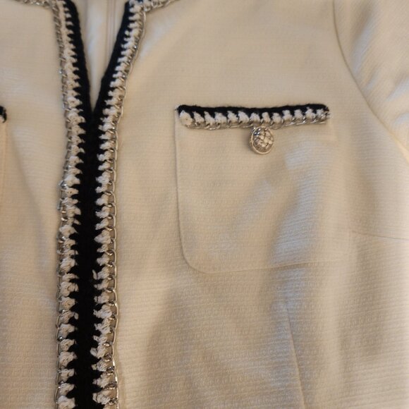 Tahari ASL Contrast Trim Short Sleeve Dress Black & White Size 12- Small Spot - Picture 5 of 15